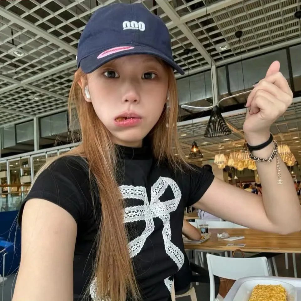 侦探米娜